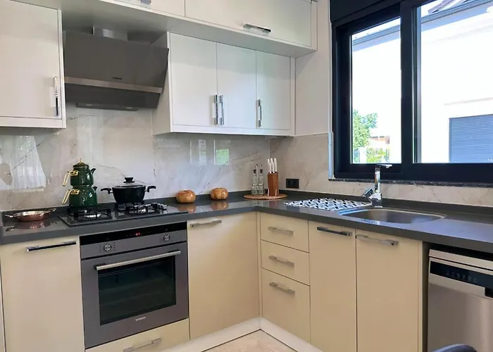 Haci Bey Villalari 케메르