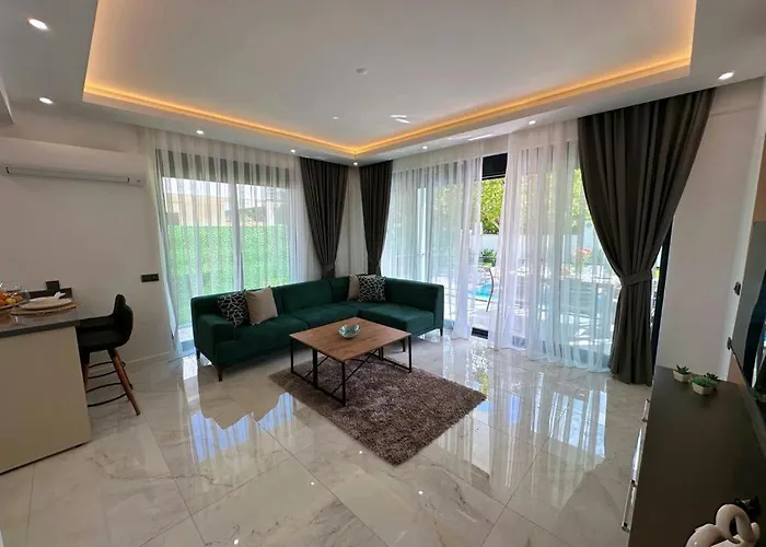 빌라 Haci Bey Villalari